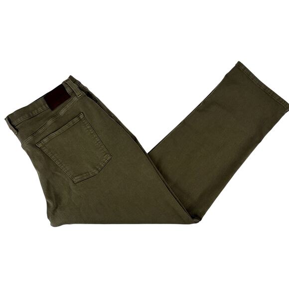 LL Bean Men's BeanFlex Pants 42x32 Loden Green Standard Fit Straight Leg EUC - Picture 11 of 13